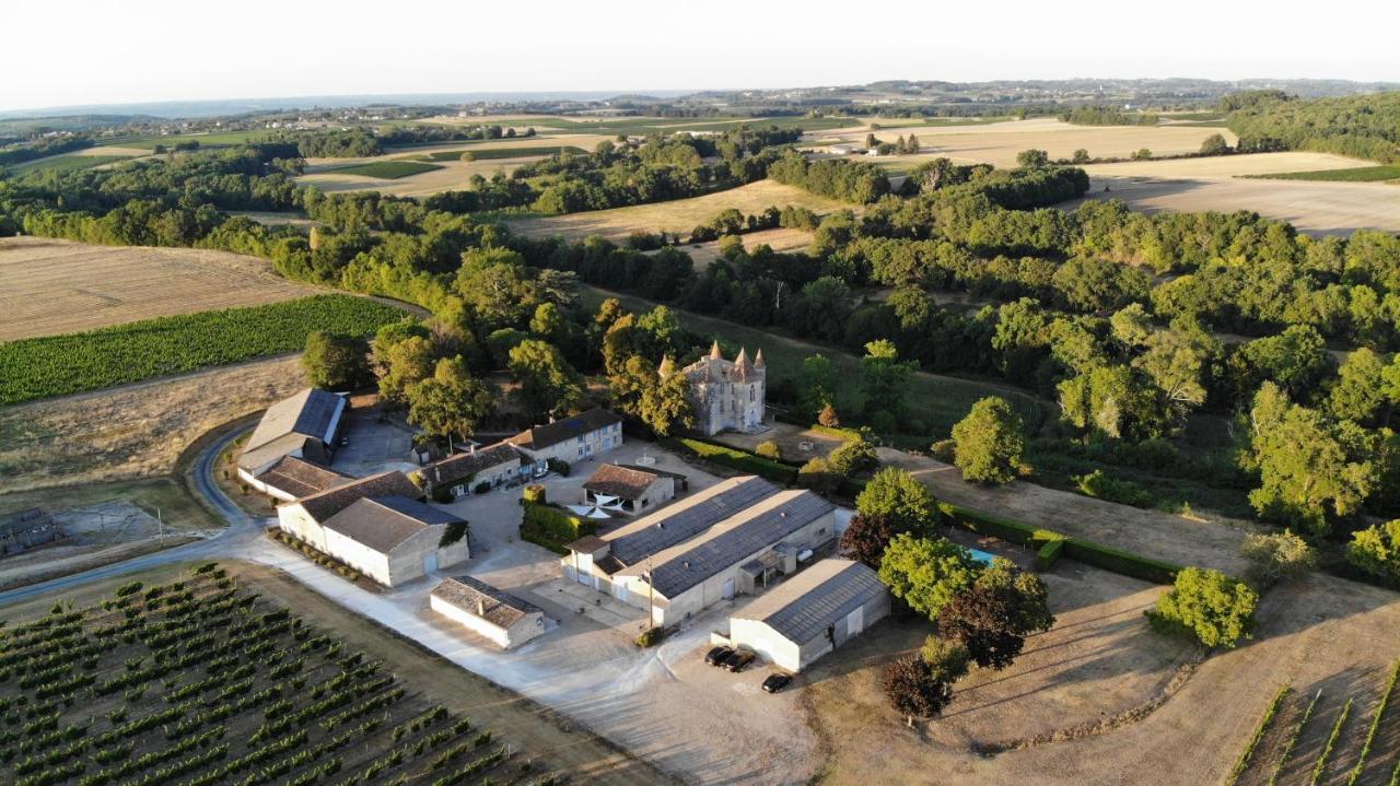 Thénac Gites Du Chateau De Panisseau المظهر الخارجي الصورة